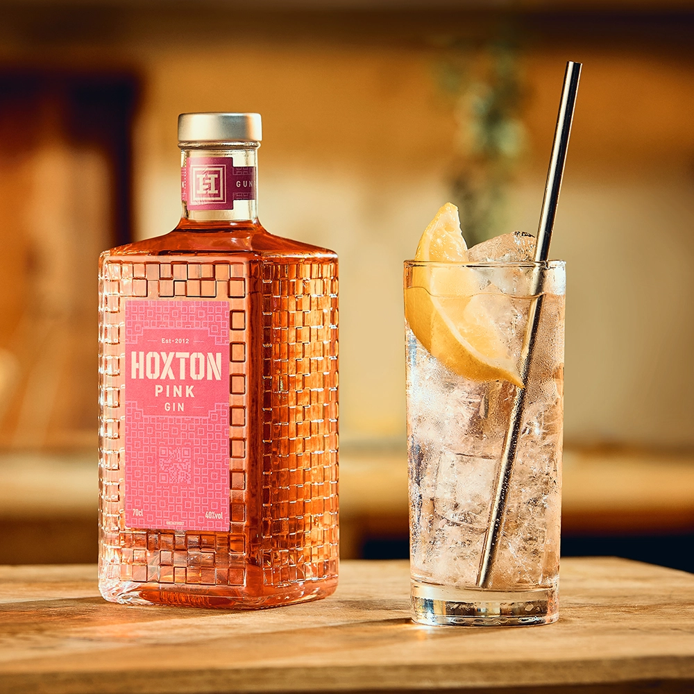 Hoxton Pink Gin with Lemonade & Wedge of Lemon
